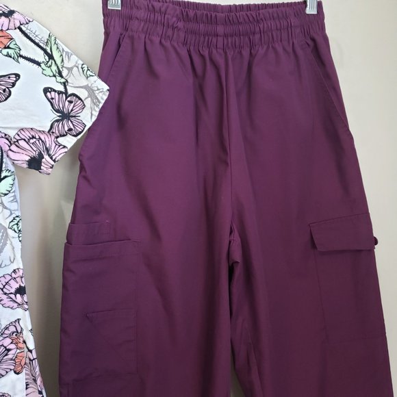 Grey's Anatomy White Floral Scrub Top Purple Cargo Scrub Pants Set Size Small - Picture 8 of 16